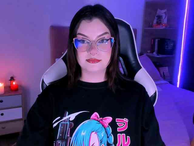 OphelianaRose webcam