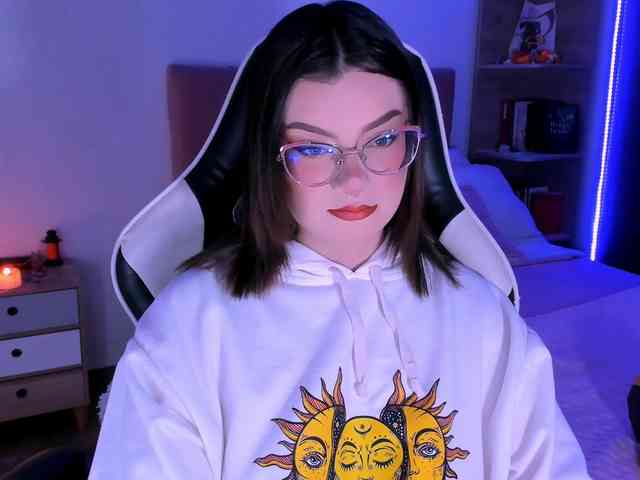 OphelianaRose webcam