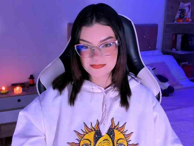 OphelianaRose webcam