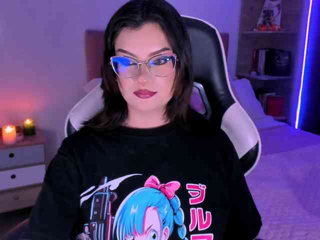 OphelianaRose webcam