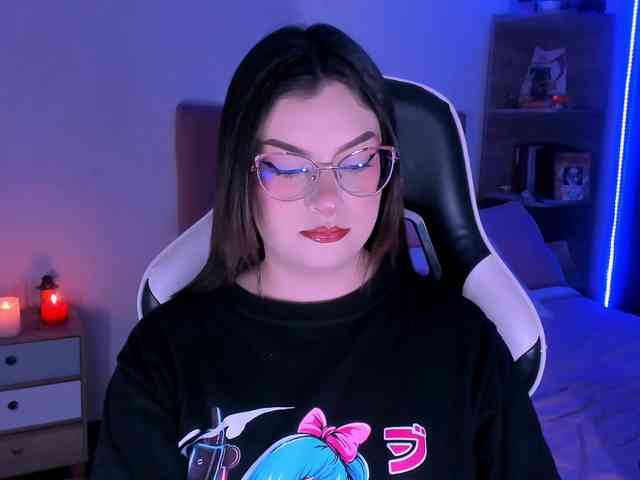 OphelianaRose webcam