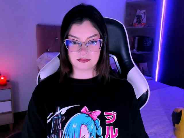 OphelianaRose webcam