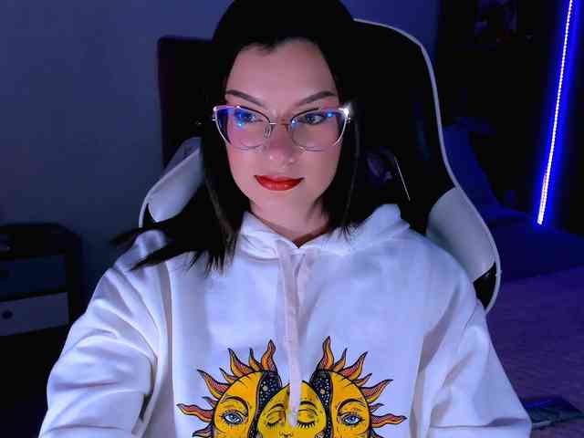 OphelianaRose webcam