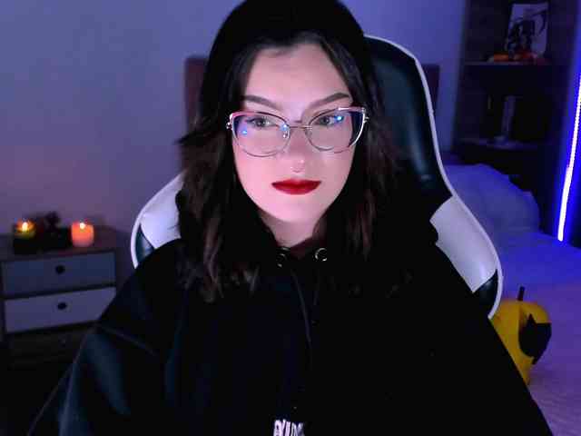 OphelianaRose webcam