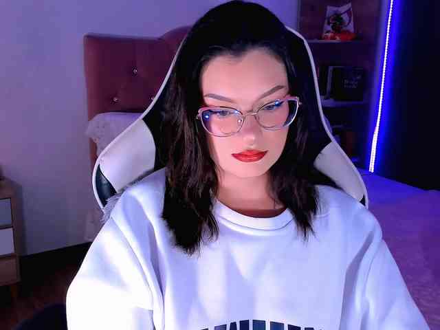 OphelianaRose webcam