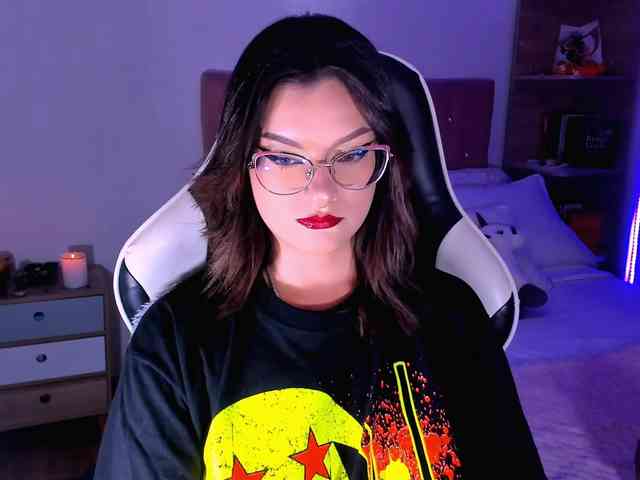 OphelianaRose webcam