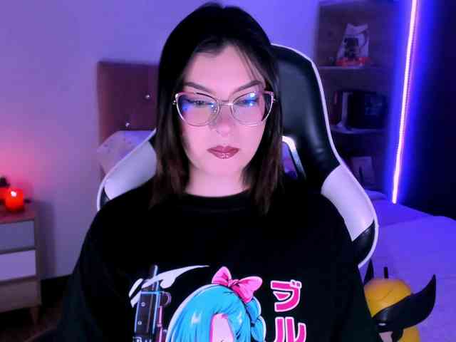 OphelianaRose webcam