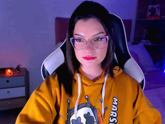 OphelianaRose webcam