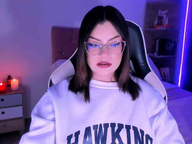 OphelianaRose webcam