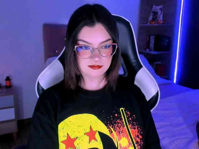 OphelianaRose webcam