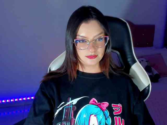 OphelianaRose Live Webcam on BongaCams