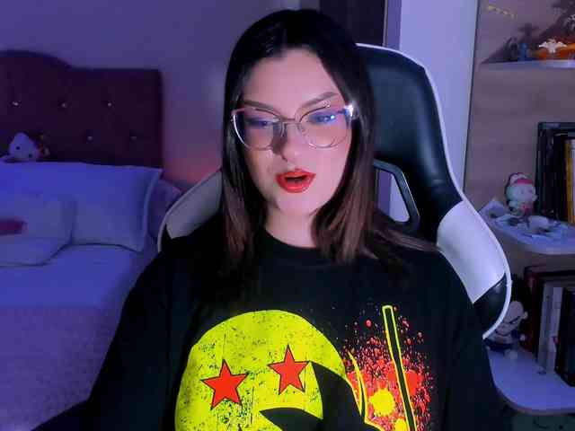 OphelianaRose webcam