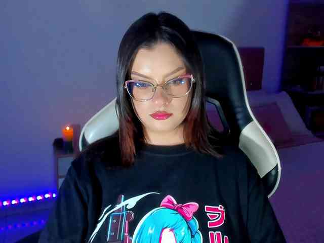 OphelianaRose webcam