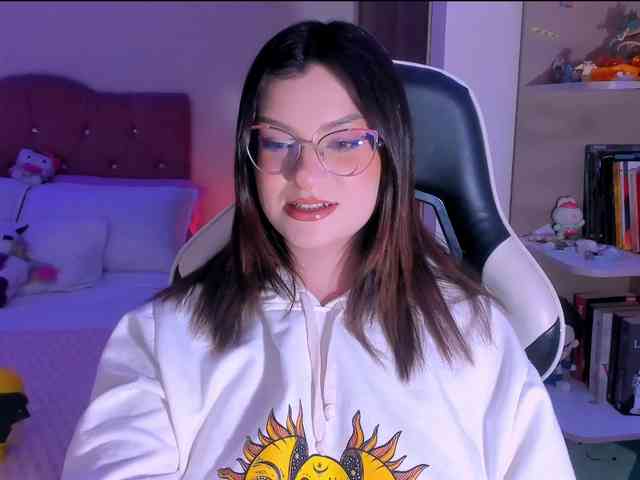 OphelianaRose webcam