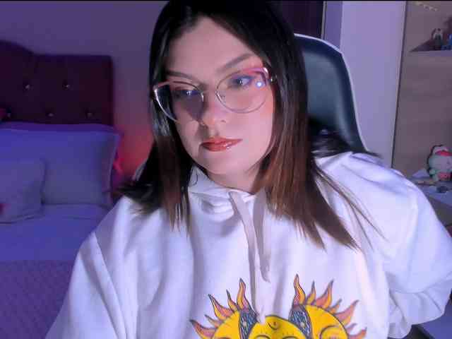 OphelianaRose webcam