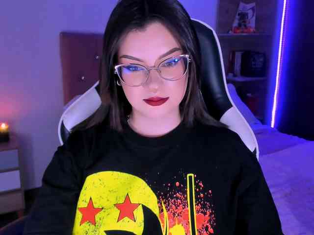 OphelianaRose webcam