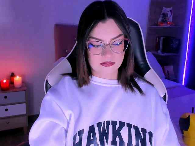 OphelianaRose webcam