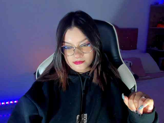 OphelianaRose webcam