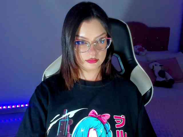 OphelianaRose webcam