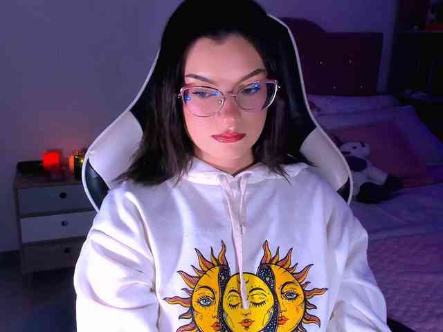OphelianaRose webcam