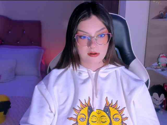 OphelianaRose webcam