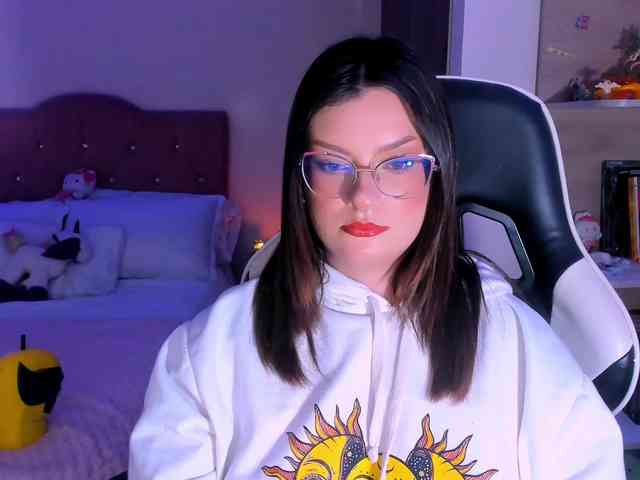 OphelianaRose webcam