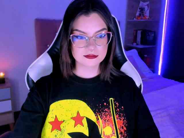 OphelianaRose webcam