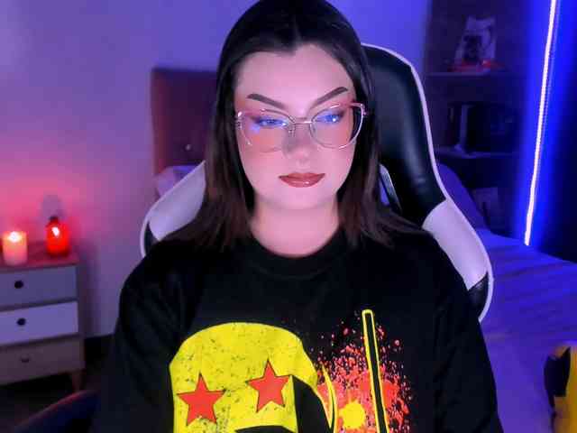 OphelianaRose webcam