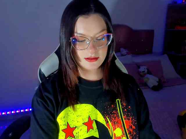 OphelianaRose webcam