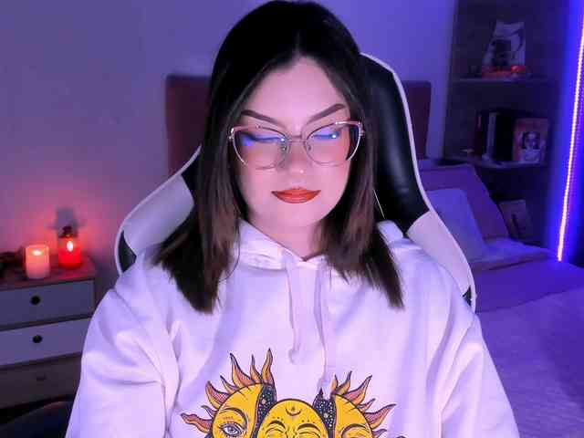 OphelianaRose webcam