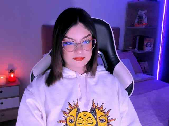 OphelianaRose webcam