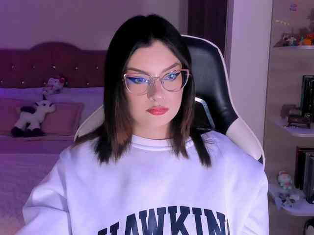 OphelianaRose webcam