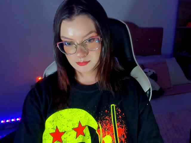 OphelianaRose webcam