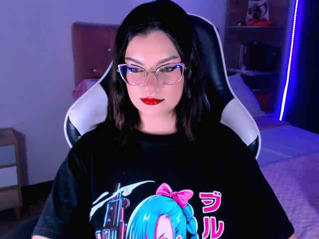 OphelianaRose webcam