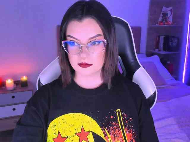 OphelianaRose webcam