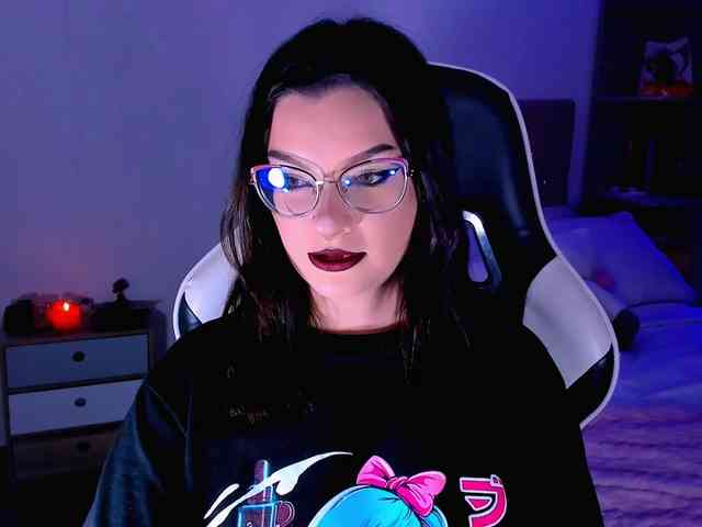 OphelianaRose webcam