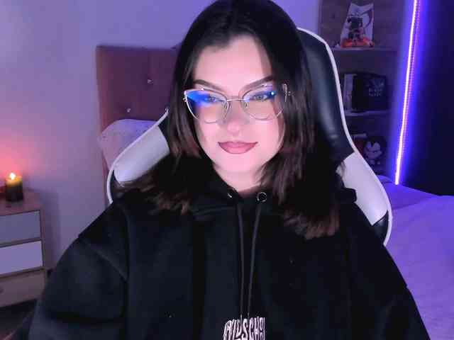 OphelianaRose webcam
