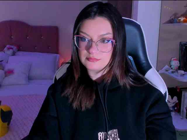 OphelianaRose webcam