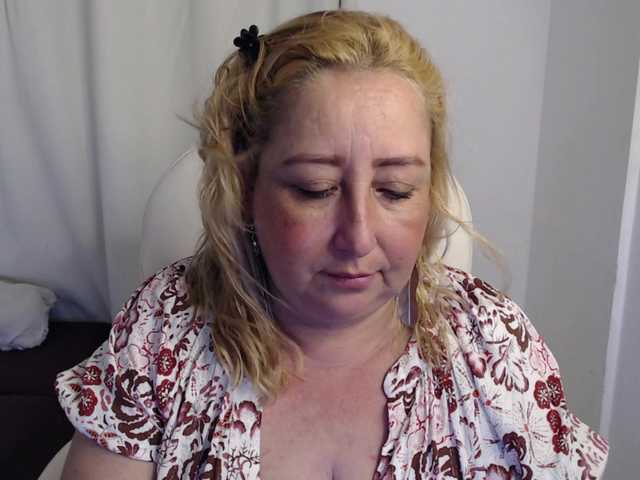 Mature2025 on BongaCams