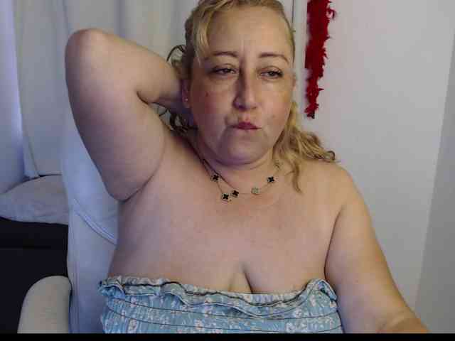Mature2025 webcam