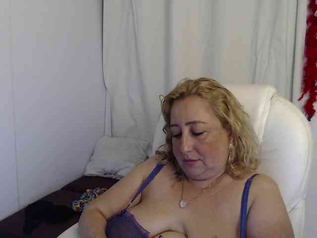 Mature2025 webcam