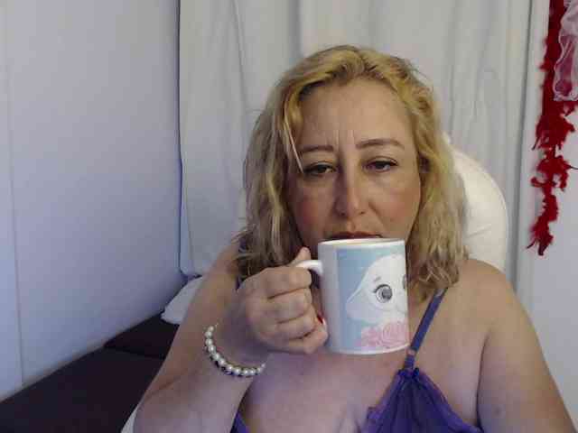 Mature2025 webcam