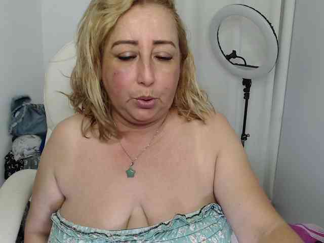 Mature2025 webcam