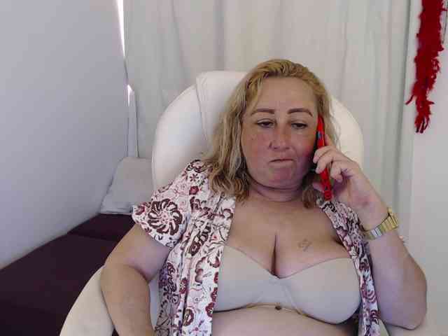 Mature2025 webcam
