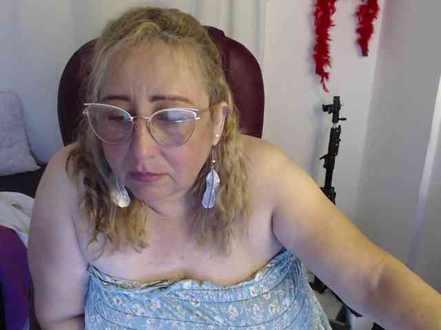 Mature2025 webcam