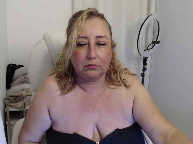 Mature2025 webcam