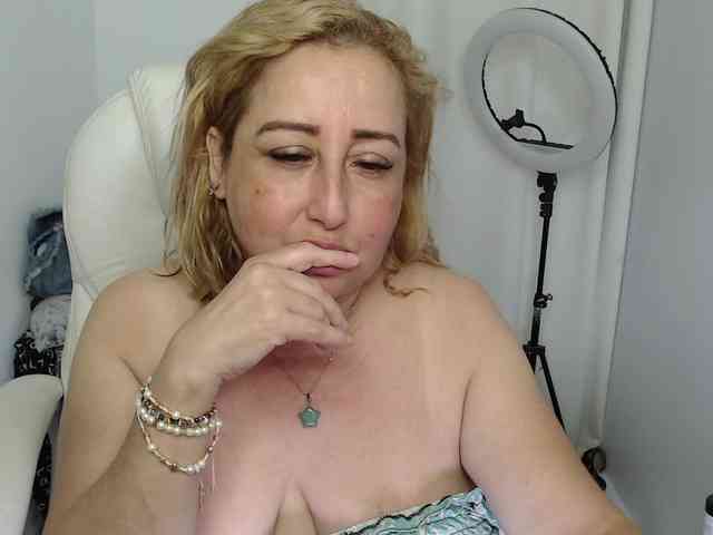 Mature2025 webcam
