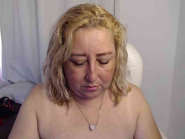 Mature2025 webcam