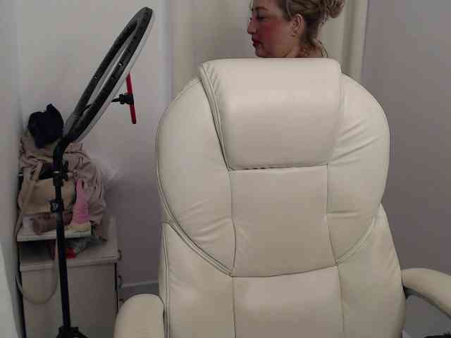 Mature2025 webcam
