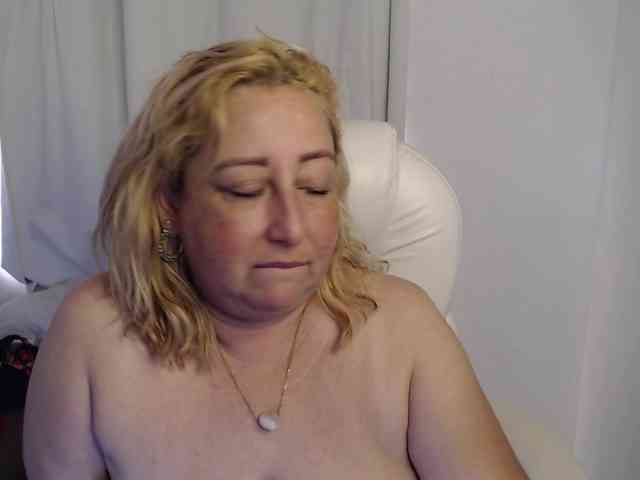 Mature2025 webcam